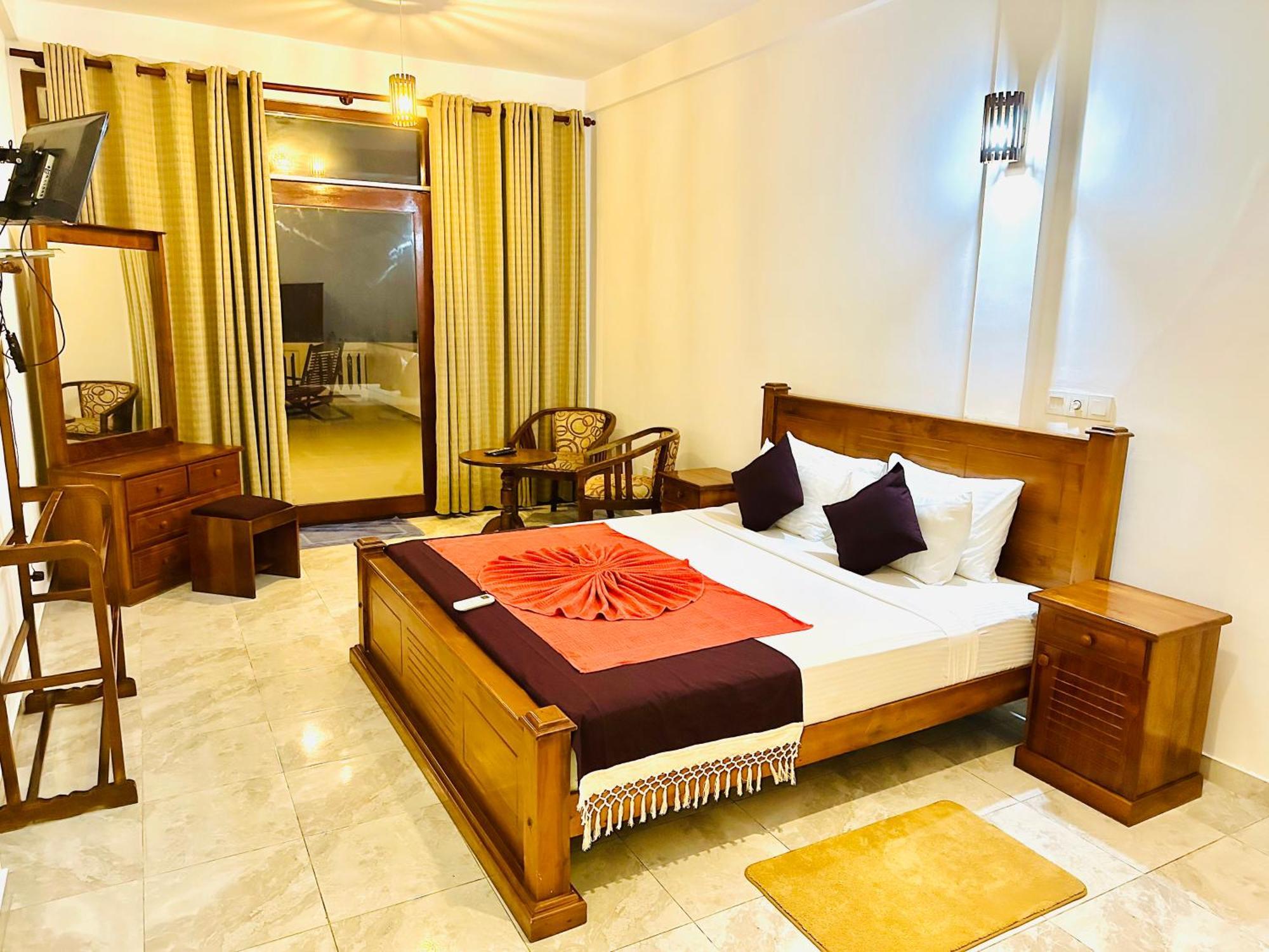 Adana Beach Resort Mirissa Dış mekan fotoğraf