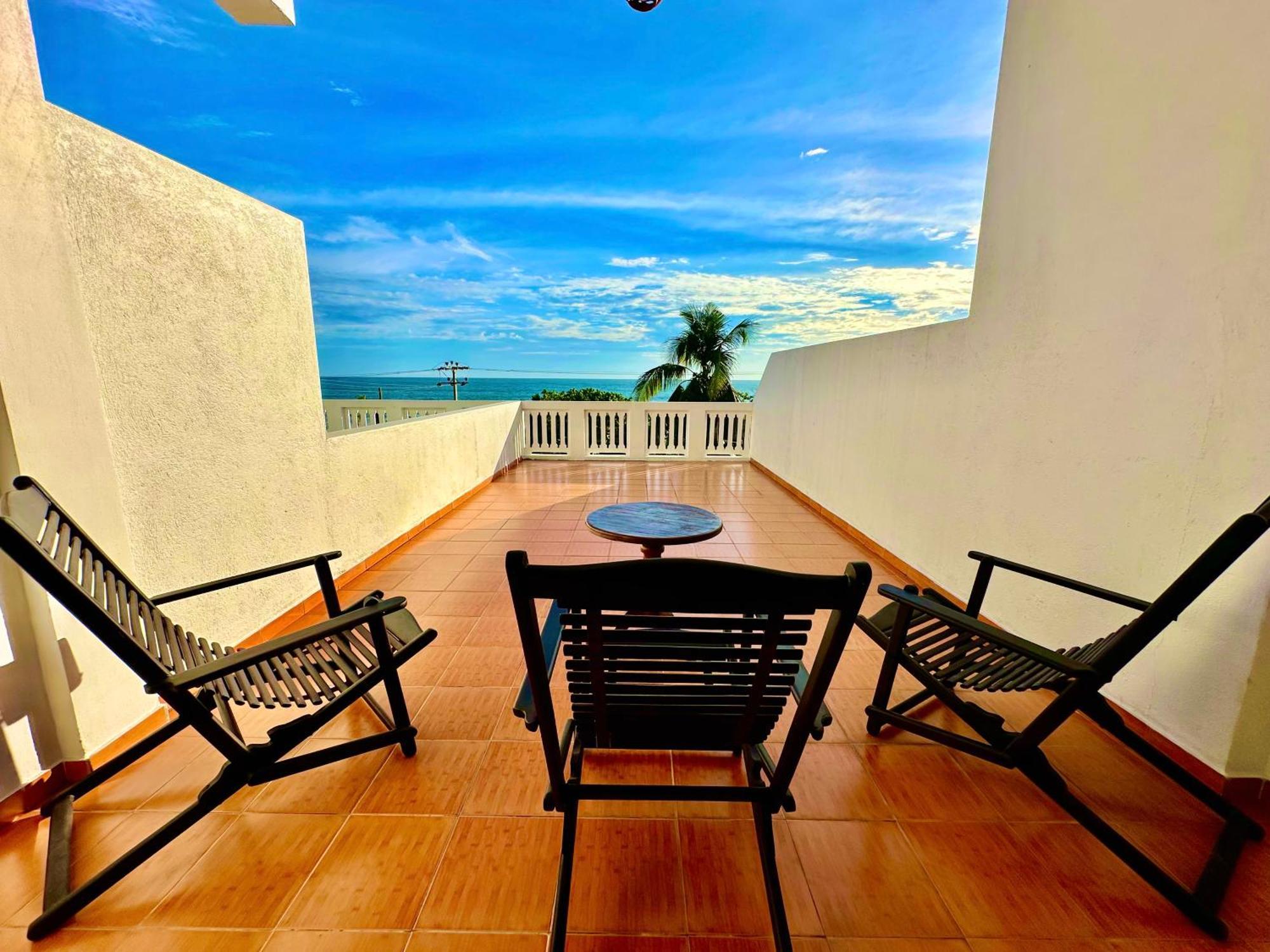 Adana Beach Resort Mirissa Dış mekan fotoğraf