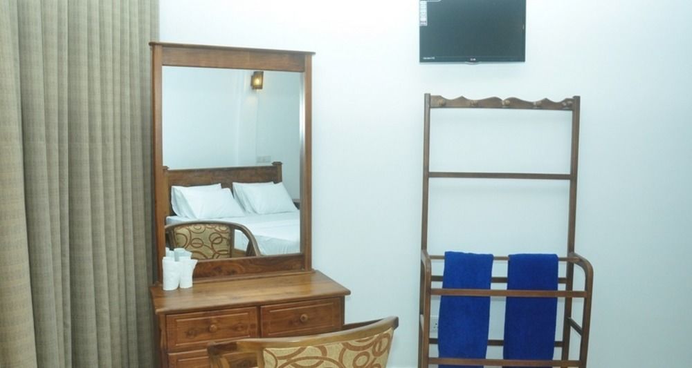 Adana Beach Resort Mirissa Dış mekan fotoğraf